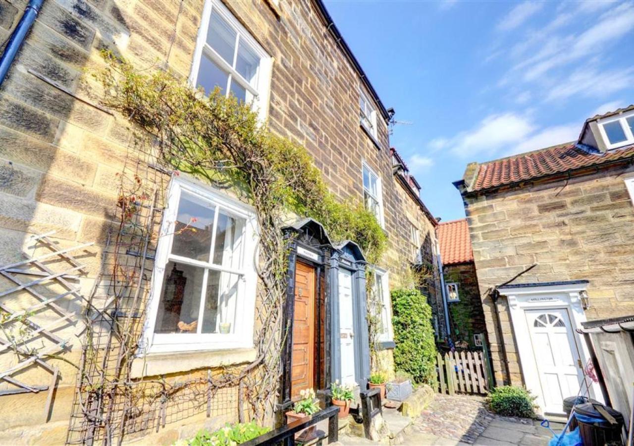 Holmlea Villa Robin Hood's Bay Exterior photo